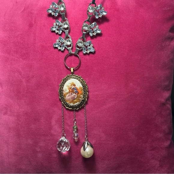 OOAK Assemblage Art Cameo Pendant Victorian Lovers Necklace Repurposed Vintage - Picture 10 of 11